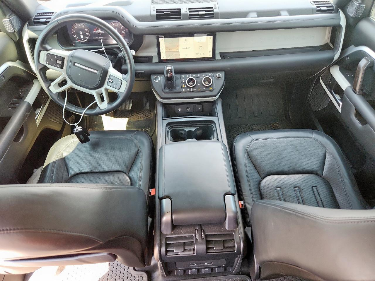 2020 LAND ROVER DEFENDER 110 HSE 2020 LAND ROVER DEFENDER 110 HSE